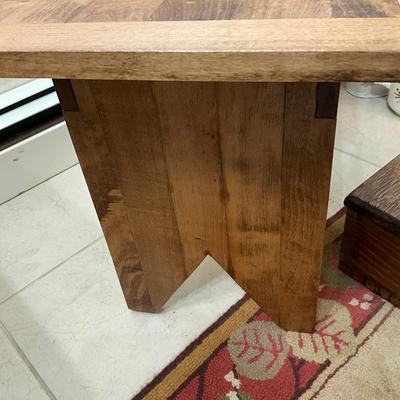 MB787 Vintage Pine Bench With Antique Pine Box