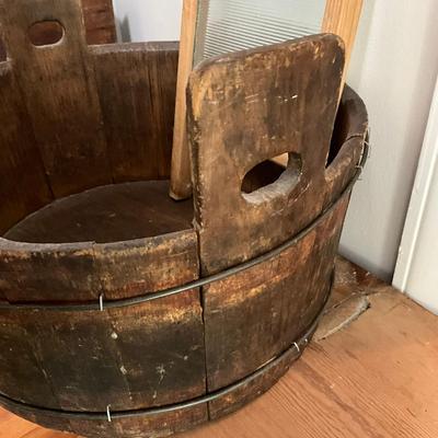 D798 Antique Wooden Wash Bucket With Glass Wash Board