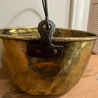D806 Antique Brass Bucket