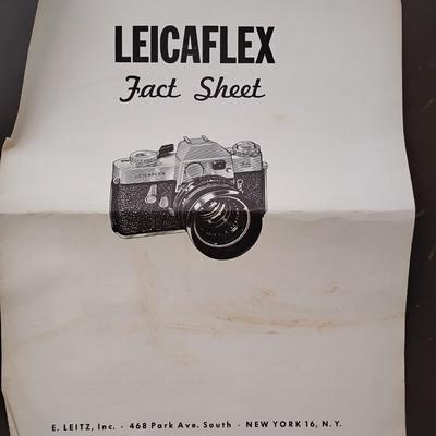 Vintage Camera w/plenty extras