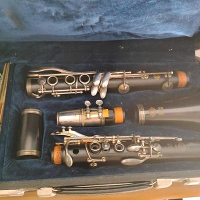 Selmer Series 10G Clarinet w/case
