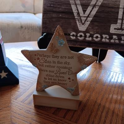 PATRIOTIC AND SPIRITUAL DECOR