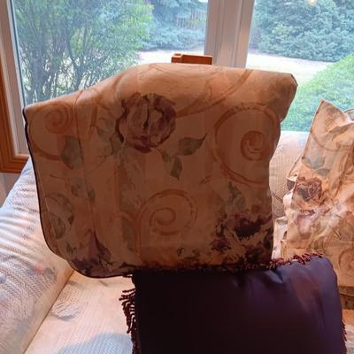 QUEEN SIZE COMFORTER, SHAMS, BEDSKIRT AND THROW PILLOWS PLUS A MATCHING SHOWER CURTAIN
