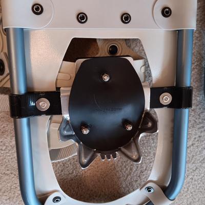 PROFESSIONAL GUIDE PRO V SERIES SNOWSHOES WITH ADJUSTABLE POLES