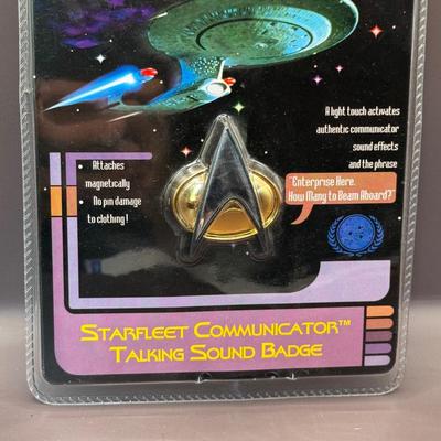 LOT 10P: Star Trek: The Next Generation Starfleet, Voyager Starfleet & Klingon Communicator Talking Sound Badges in Package