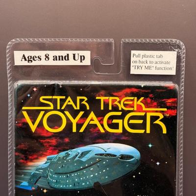 LOT 10P: Star Trek: The Next Generation Starfleet, Voyager Starfleet & Klingon Communicator Talking Sound Badges in Package