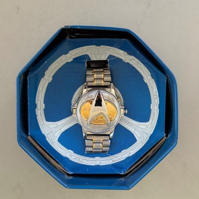 LOT 13P: Star Trek Deep Space Nine Watch in Tin, Hat, Pez & More