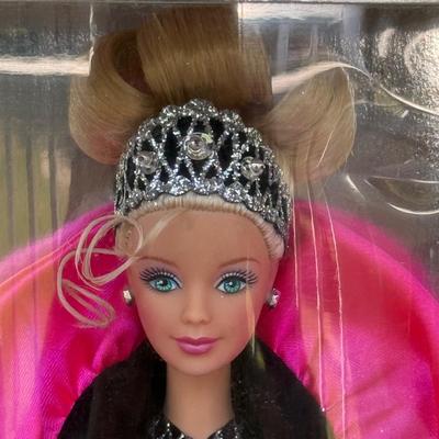 LOT 15P: NRFB Mattel Happy Holidays Barbie Dolls - 50304, 14103 & 20200