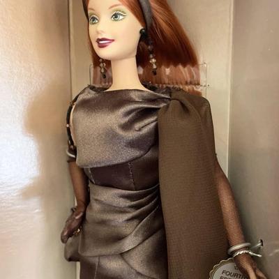 LOT 21P: NRFB Mattel Barbie Collector Edition Doll, Club Couture Barbie, 1999 ID #26068