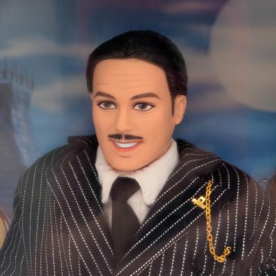 LOT 24P: NRFB Mattel Barbie Collectibles, The Addams Family Gift Set, 2000 ID # 27276, Cara Mia!