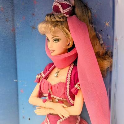 LOT 27P: NRFB Mattell Barbie Collectible, I Dream of Jeannie 2000 ID # 29913, Make Your Wishes Come True!
