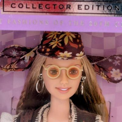 LOT 28P: NRFB Mattel Barbie Collectibles, Peace & Love 70's, 2000 ID #27677, Can You Dig It?