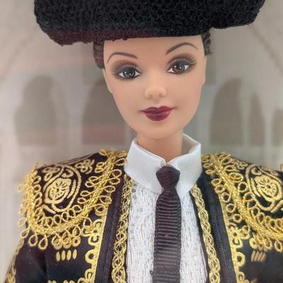 LOT 32P: NRFB Mattel Barbie Collector Edition, Princess of the Portuguese Empire 2002 ID # 56217 & Spanish Barbie 1999 ID #24670