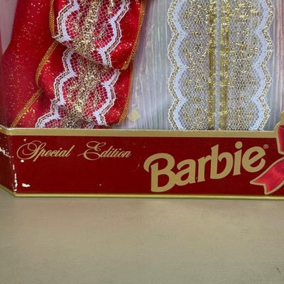 LOT 82P: NRFB Mattel Barbie Dolls Happy Holidays Barbies 17832
