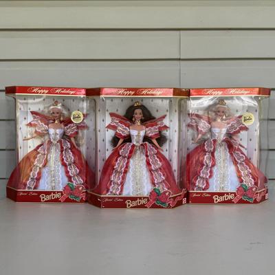 LOT 82P: NRFB Mattel Barbie Dolls Happy Holidays Barbies 17832