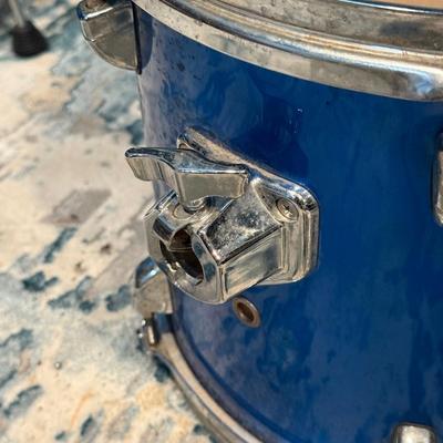 LOT 83B: Verve Percussion 4 Piece Drum Set w/ Music Stand, Chair & More!