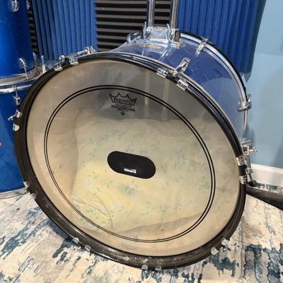 LOT 83B: Verve Percussion 4 Piece Drum Set w/ Music Stand, Chair & More!