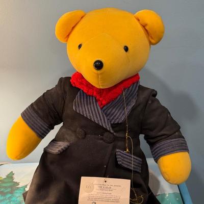 LOT 84B: Winnie the Pooh Toy Box, Plush Lamp & Beary Poppins Teddy Bear