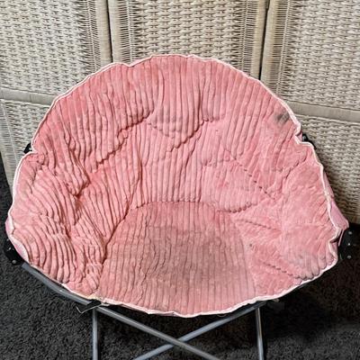 LOT 87B: Folding Colorful Patio Lounge Chairs