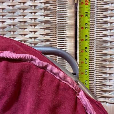 LOT 87B: Folding Colorful Patio Lounge Chairs