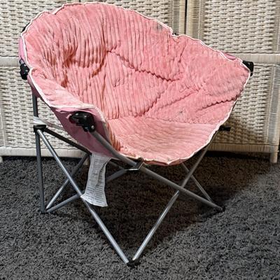 LOT 87B: Folding Colorful Patio Lounge Chairs