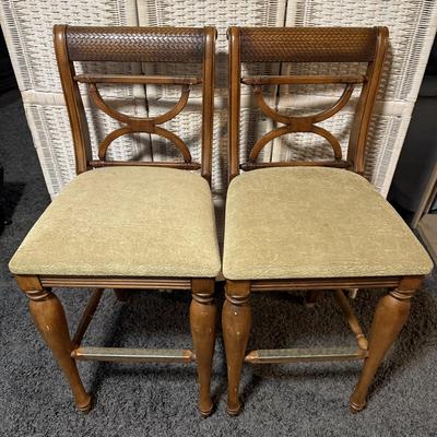 LOT 89B: Two Ashley Furniture Kuliwood & Leather Bar Stools