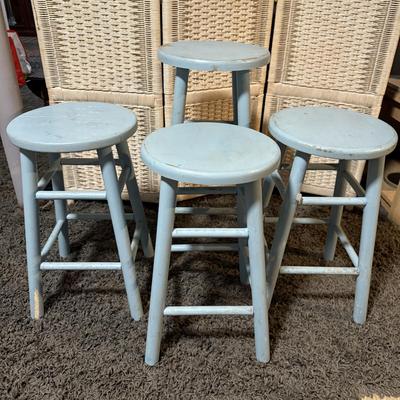 LOT 91B: Two Rattan Chairs w/ 4 Barstools