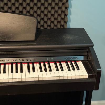 LOT 92B: Benjamin Adams DP400 Digital Piano