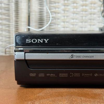 LOT 93B: Sony DVD Home Theater System DAV-HDX501W