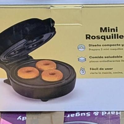 LOT 103G: Nostalgia Cotton Candy NRPCM45RR, Bella Mini Cake Pop Maker GH-6201P, Mini Donut Maker GH-GH-6201D, Dash Mini Pizzelle Maker...