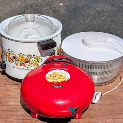 LOT 106G: Vintage La Cuisine Sim R Pot With Removable Crock Model: E53730, Untested, Bella Quesadilla Maker Model: GH-188, Untested &...
