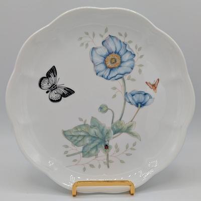 LOT 114D: Lenox Butterfly Meadow Patterns, 12 Dinner Plates & 7 Bread/Salad Plates, Plate Stands Not Included