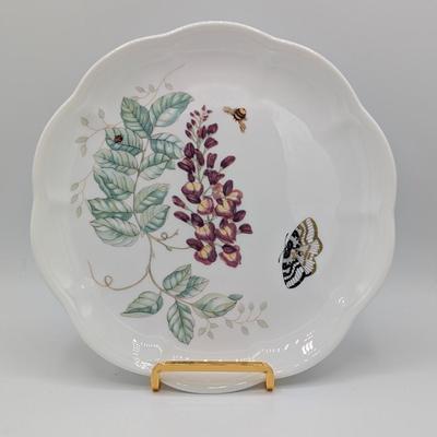 LOT 114D: Lenox Butterfly Meadow Patterns, 12 Dinner Plates & 7 Bread/Salad Plates, Plate Stands Not Included