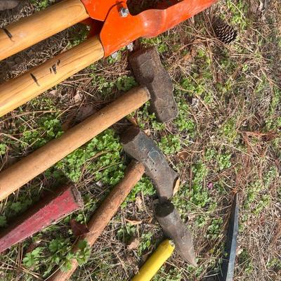 Misc Tools: Axe/Sledge Hammers