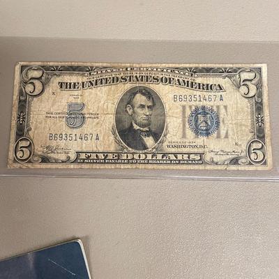 1934 Five Dollar Bill, Uncut $2 Bills, $500 Gold Certificate (ST-SS)