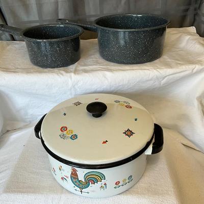 Vtg Berggren Rooster enamel Sauce pan, w/New Enamelware speckled sauce Pans.