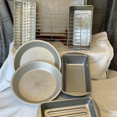 Baking pans