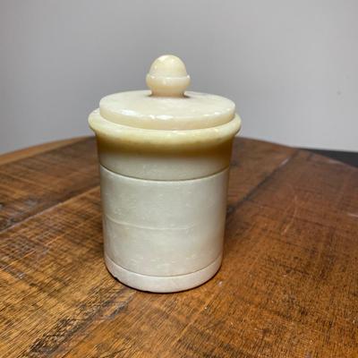 Alabaster pot