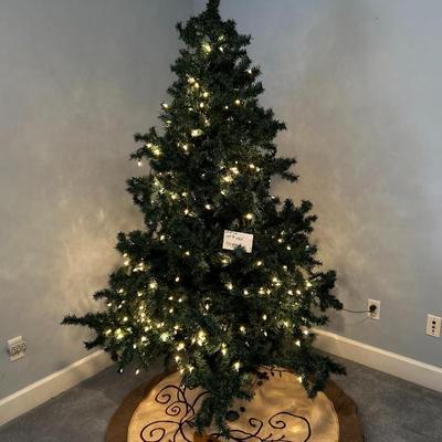 Christmas Tree Skirt and Christmas Tree