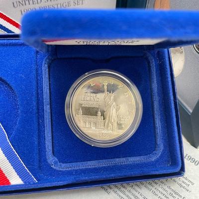 Mint 1990 Prestige Set, Silver Liberty Dollars (ST-SS)