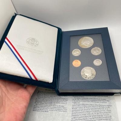 Mint 1990 Prestige Set, Silver Liberty Dollars (ST-SS)