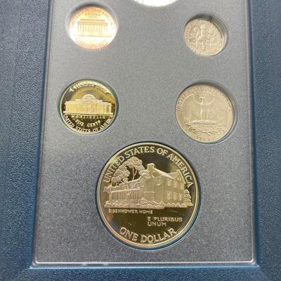 Mint 1990 Prestige Set, Silver Liberty Dollars (ST-SS)