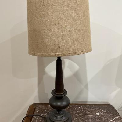 Metal base table lamp