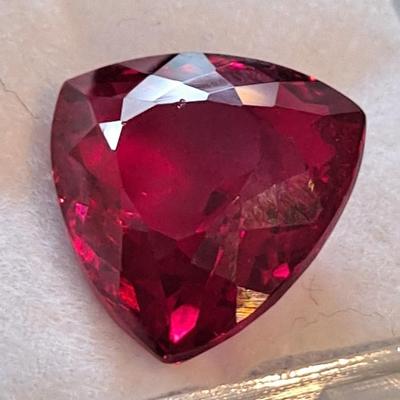 Lab Grown Ruby Gemstone 10 cts.