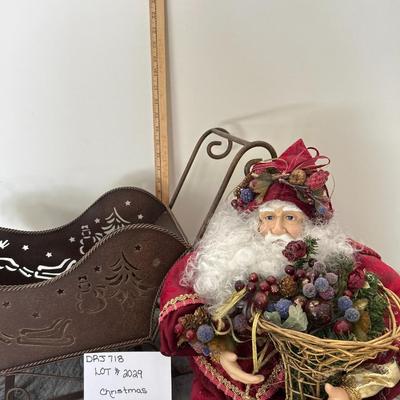 ITS SANTA