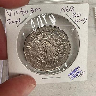 US Coin/Stamp Sets w/ Germany & Vietnam (ST-SS)