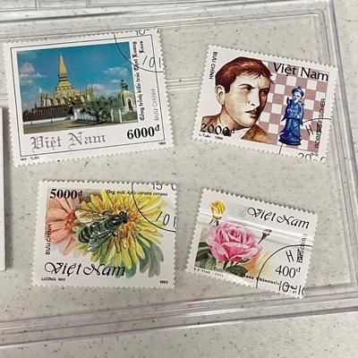 US Coin/Stamp Sets w/ Germany & Vietnam (ST-SS)