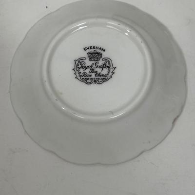 Spoon Rest and Saucer Mixed Lot