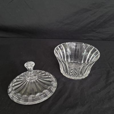 Collection of Crystal Dishes and Decor (DR-DZ)