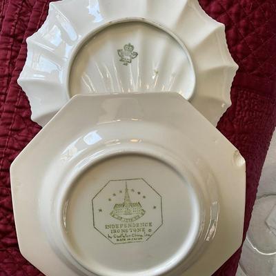 Square Table Cloth, Apple Shaker, Decorative Plates